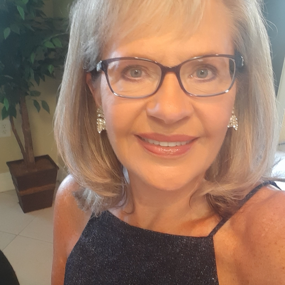 Meet your Posher, Kandis